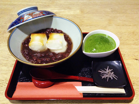 こだわりのぜんざいを堪能できる「しもきた茶苑大山」