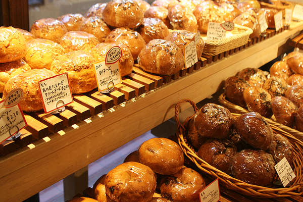 3種類の生地が楽しめるベーグル専門店「tecona bagelworks」の画像