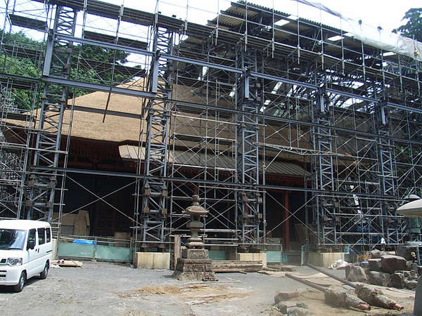 伊勢原の日向薬師 大改修進むの画像