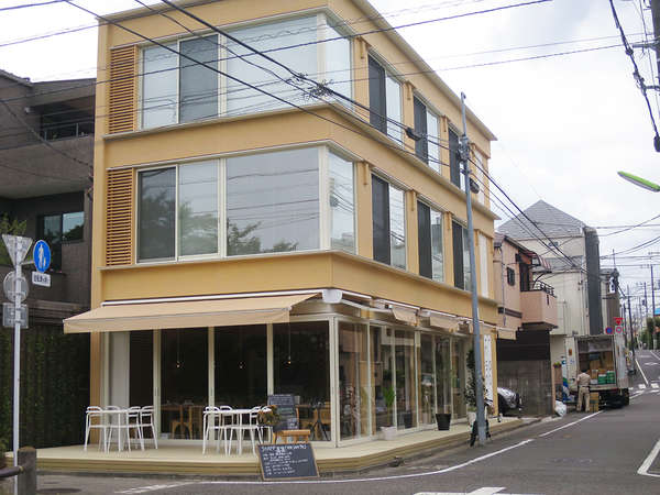 紙管のレストラン？設計は有名な建築家！の画像