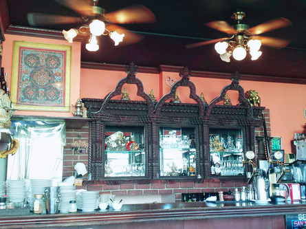 ネパール料理店で遠い異国へ旅する気分に