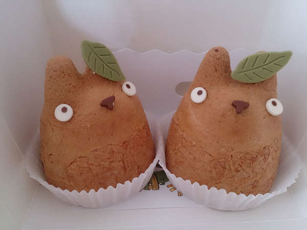 トトロ好きにはたまらない「トトロのシュークリーム」の画像