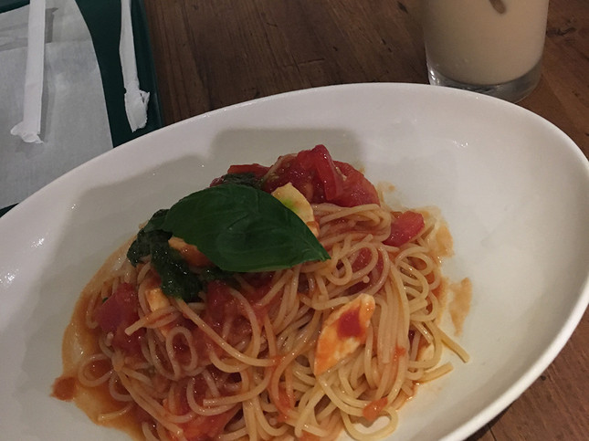 綺麗で駅近の使い勝手よし!カフェ