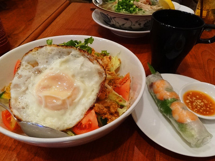 エスニック料理が食べたくなったら駅近のこちら！