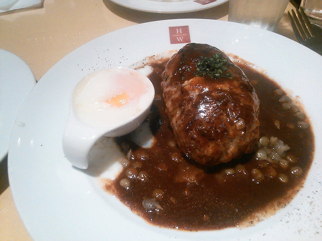 とろけるハンバーグ！！