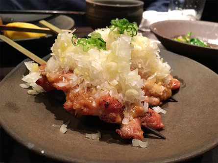 カジュアルで上品な焼き鳥の名店「炭火串焼 ふく」