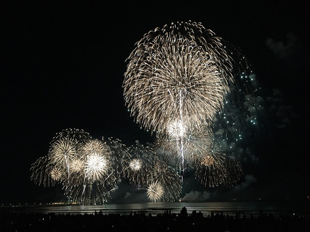 江の島で秋の花火大会