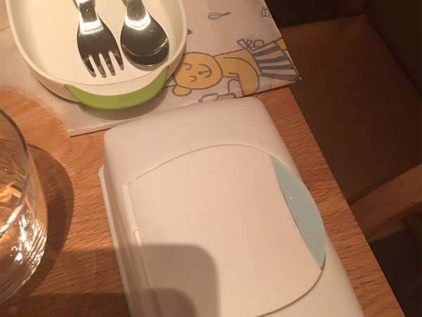 豪華な子連れビュッフェの画像