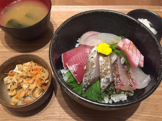 新鮮なお魚料理が食べたくなったら百合ヶ丘へ！！