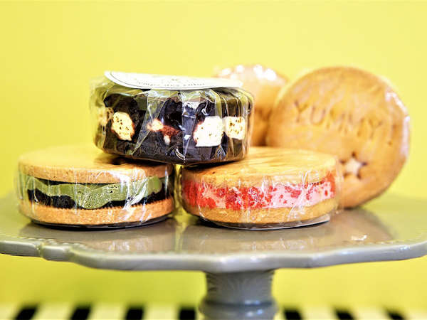 代々木八幡宮前のヒミツの菓子店のクッキーサンドの画像