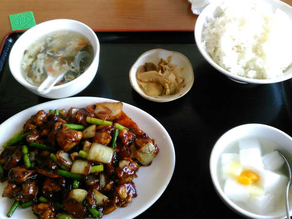 ボリュームたっぷりな中華ランチを♪の画像