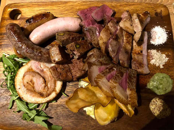 暑い夏は肉バルへの画像