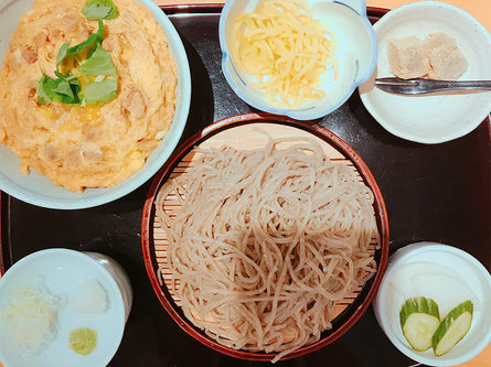 平日限定ランチセットがお得なお蕎麦屋さん