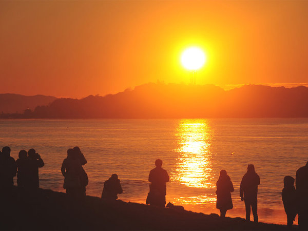 江ノ島で海から昇る初日の出を見よう!の画像