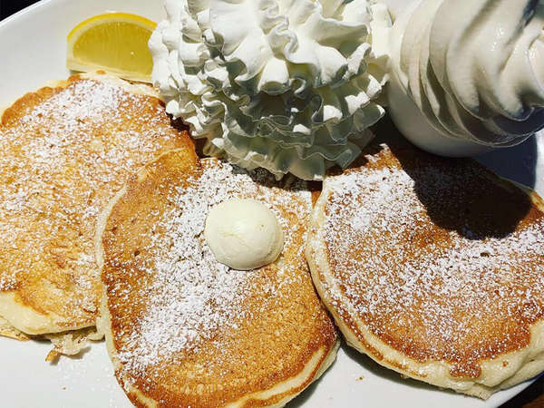 コナズコーヒーでしっとりやわらかパンケーキ！の画像
