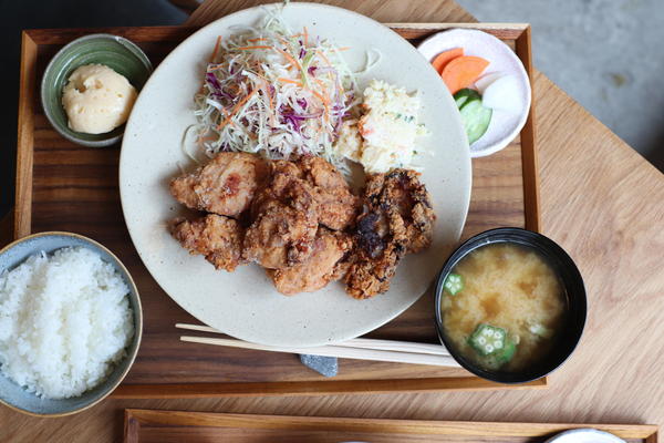 揚げたて！アツアツ鶏唐揚げ定食♪yuzukiの画像