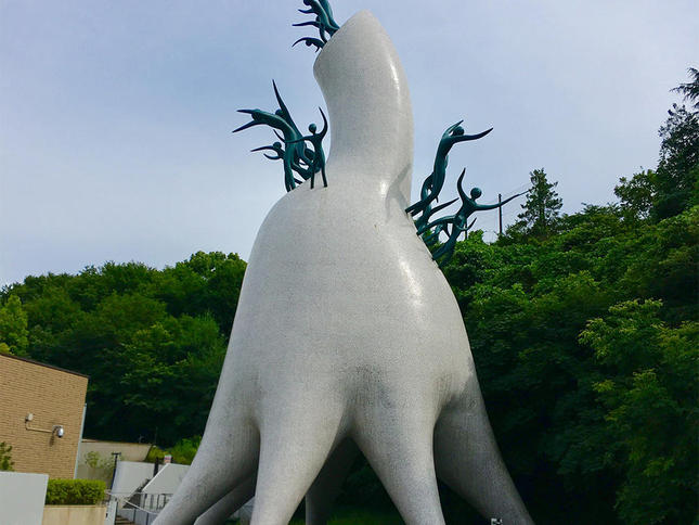 生田緑地から岡本太郎美術館へ