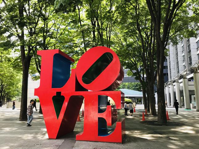 新宿駅から来る人たちに「愛」をもって歓迎を。
