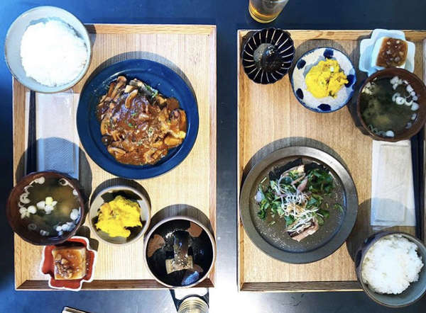 オシャレすぎる「社食堂」でランチの画像