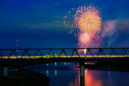 「えびな市民まつり」で珍しい秋の花火