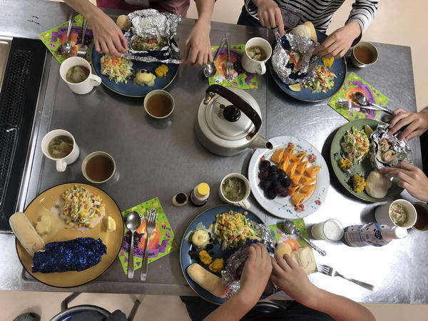 不登校生に居場所をつくる「不登校生食堂」の画像