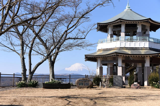 ”富士山が一望できる弘法山公園”