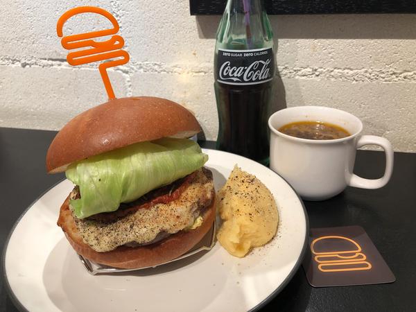 世界一美味しいと言われる胡椒をハンバーガーで味わうの画像