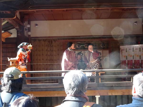 喜多見の鎮守様、氷川神社でのお正月の画像