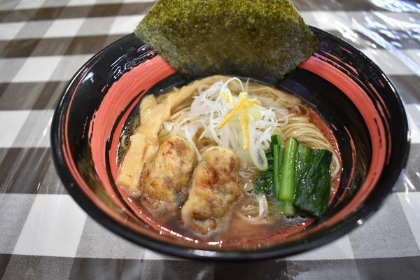 魚介と動物系のＷスープが来店者を魅了