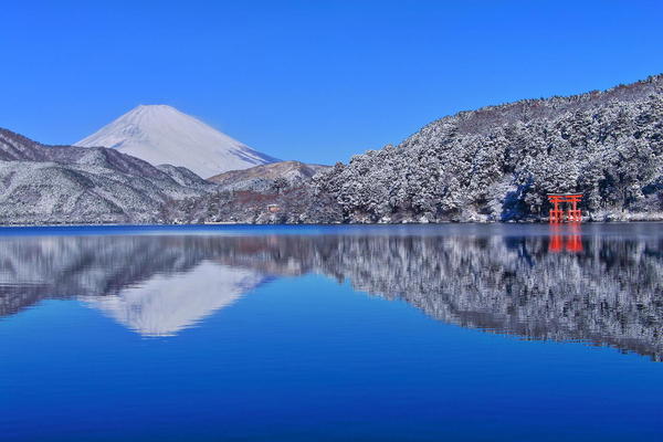 雪景色も楽しめる、冬の箱根の画像