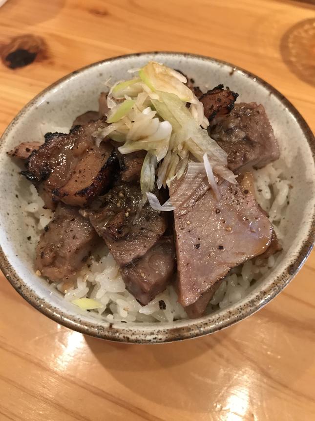 ”チャーシュー丼”