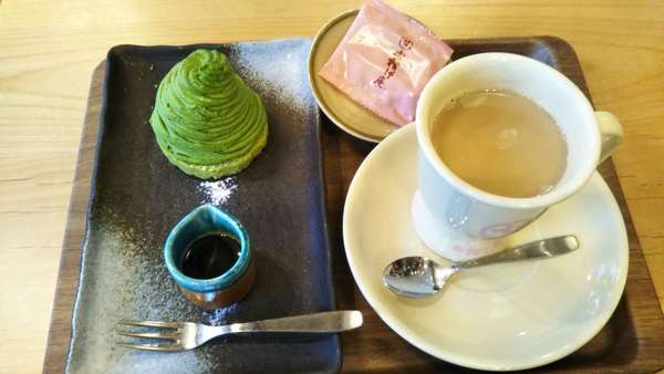 大和の和風カフェで憩いのひとときをの画像