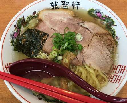 カッコいいラーメン屋さん 鶴川「龍聖軒」