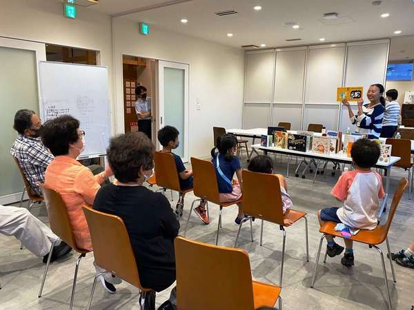 多世代がゆるやかにつながる居場所 ふらっとリビングの画像
