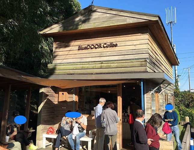 里山に香るカフェ「Blue DOOR Coffee」