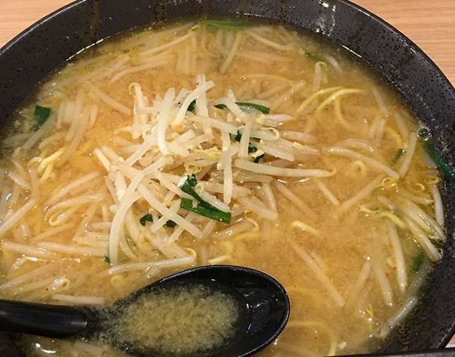 もやしたっぷり味噌ラーメン