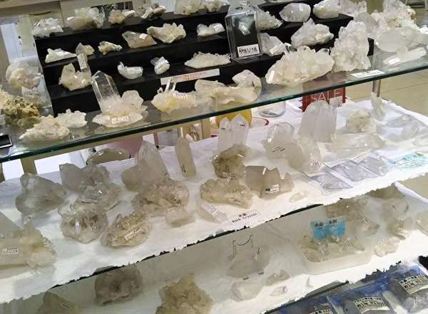 キラキラの水晶！見ているだけでも心が浄化されそう！の画像