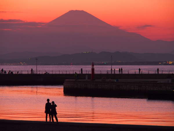 地元民お勧めの湘南夕景スポット 江ノ島弁天橋の画像