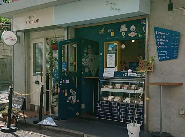 大人気フルーツサンドのお店の画像