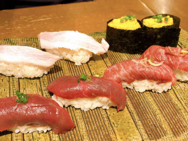 肉寿司がリーズナブルに楽しめる！の画像