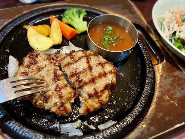 家族が喜ぶ「スエヒロ館」でステーキとハンバーグの画像
