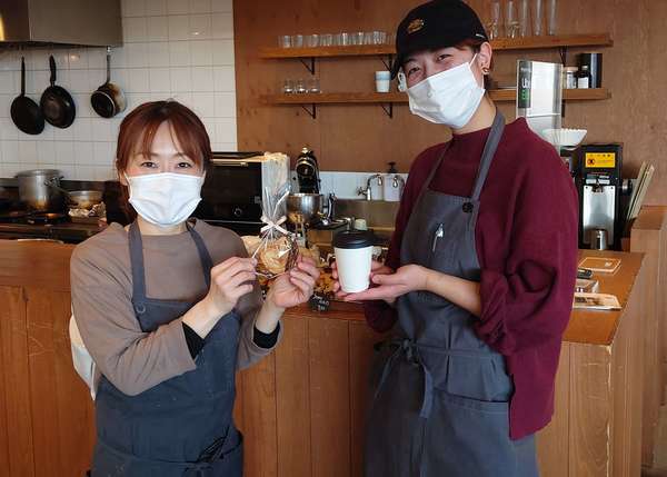 オン・オフ切替に最適！カフェ隣接のワークスペースの画像