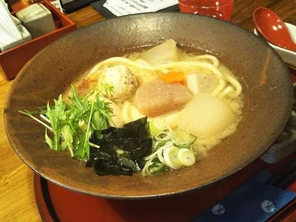 こだわりのだしとうどんがおいしい「ハダノ浪漫食堂」の画像