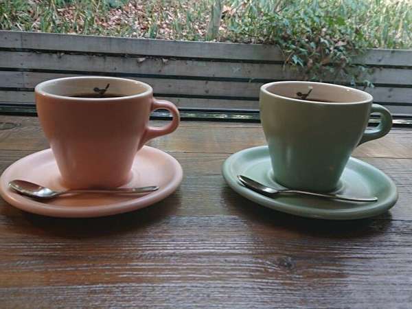 別世界にいるような気分になるカフェの画像