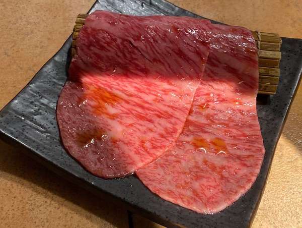 大満足の美味しい焼肉コースの画像