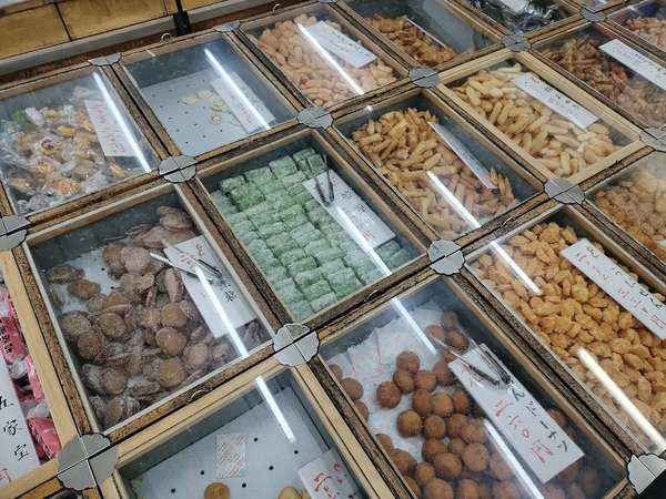懐かしいお菓子がいっぱい！本厚木の菓子問屋の画像