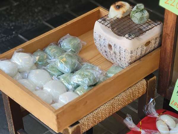 和菓子屋さんの杵つき餅の画像