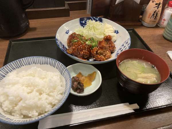 居酒屋さんの昼の顔の画像
