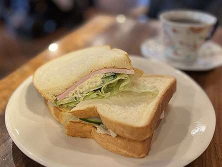 ホッと落ち着ける駅近のカフェ