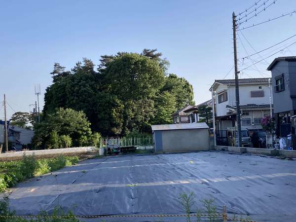 狛江駅から古墳散歩の画像